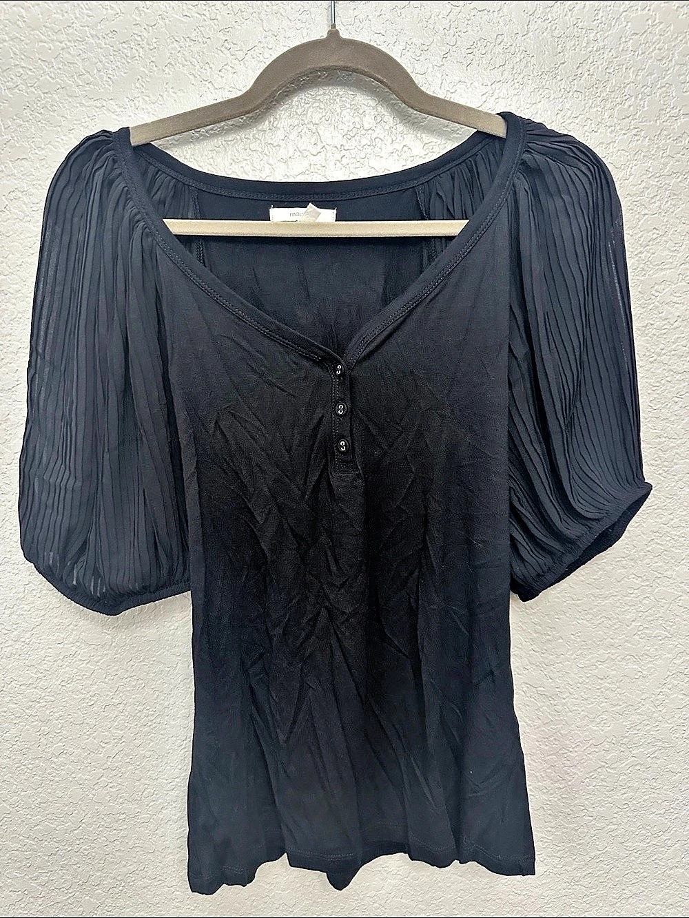 Maurices Pleated Sleeve Blouse in Black Size Small Like New